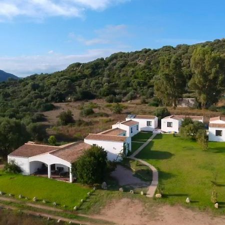 Agriturismo Turudhis 토르톨리 외부 사진